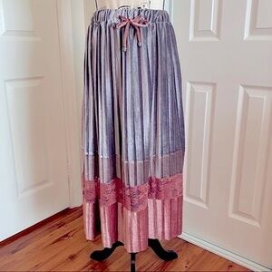 POL Velvet Pleated Long Skirt